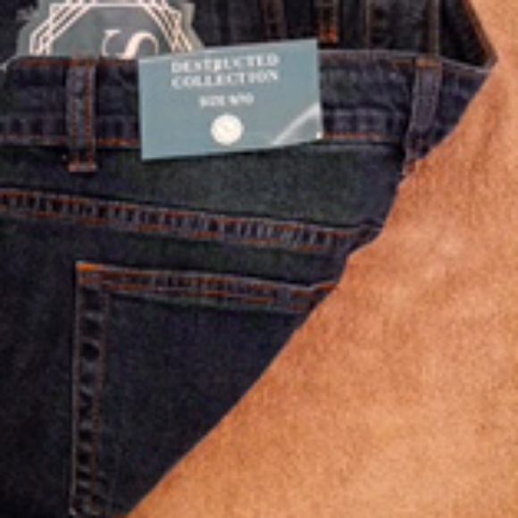 Jeans - Picture 3 of 3